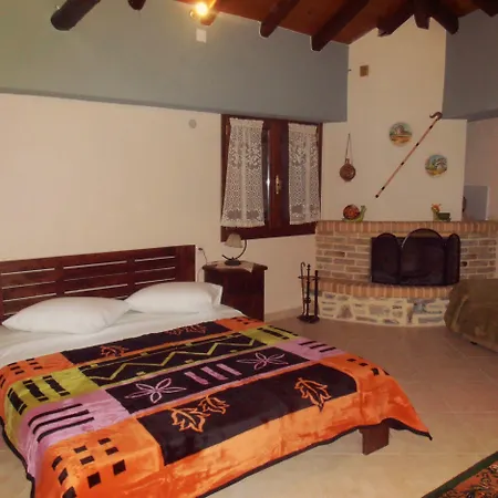 Mansion Terpou فندق