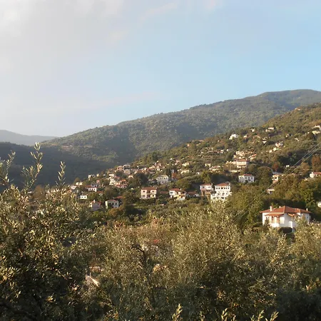 Mansion Terpou فندق 4*